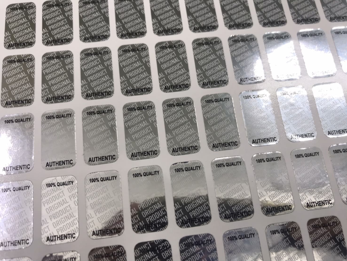 สติ๊กเกอร์กันปลอม