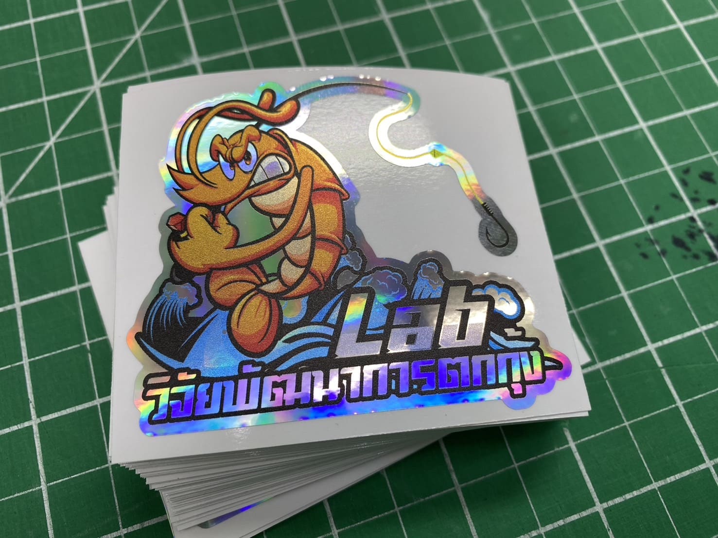 โรงพิมพ์สติ๊กเกอร์โฮโลแกรมไดคัท